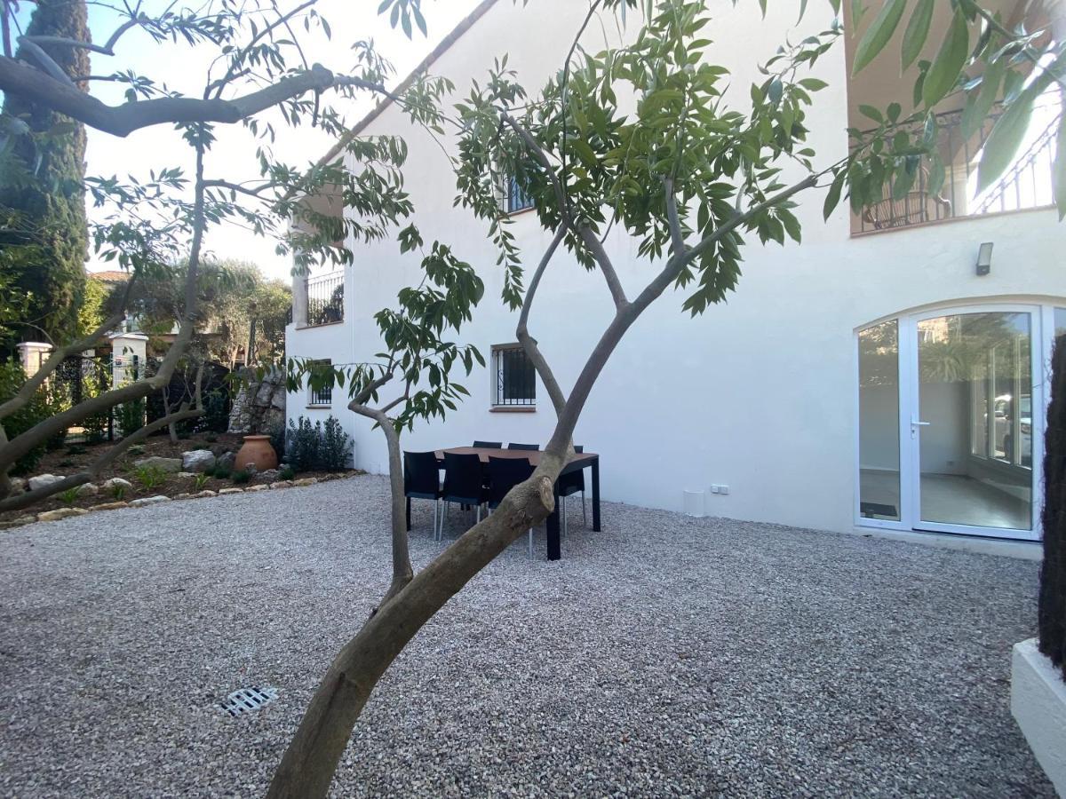 Superbe Appartement Au Coeur Du Cap D'Antibes Exterior photo
